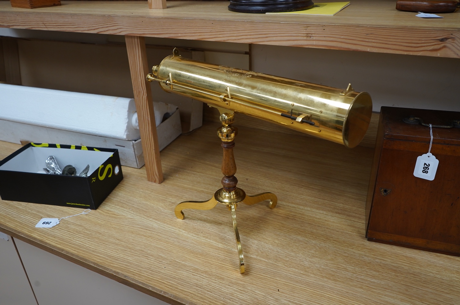 A late 20th century reproduction brass reflecting telescope on stand by Culpeper Instruments, 45cm long. Condition - fair to good, missing primary lens filter, etc., lens slightly fogged.